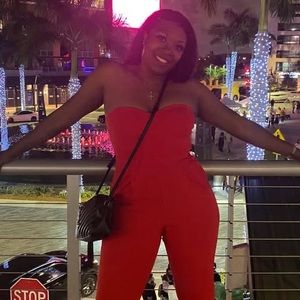 Meet your Posher, Tosha